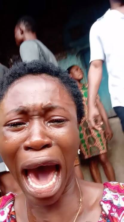 Nigerian Woman breaks down In tears As her son flushes himself in the toilet (Video)