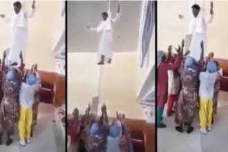“Unbelievable” – Nigerian Pastor Goes to Heaven during a prayer session in his church (Video)