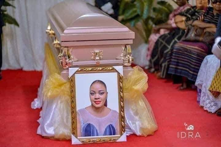 lady P.oisoned to d.eath by her co-worker to prevent her from getting promotion