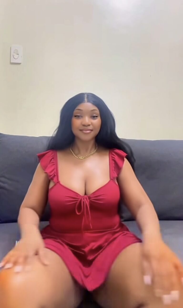 Nigerian lady copies queen nadia